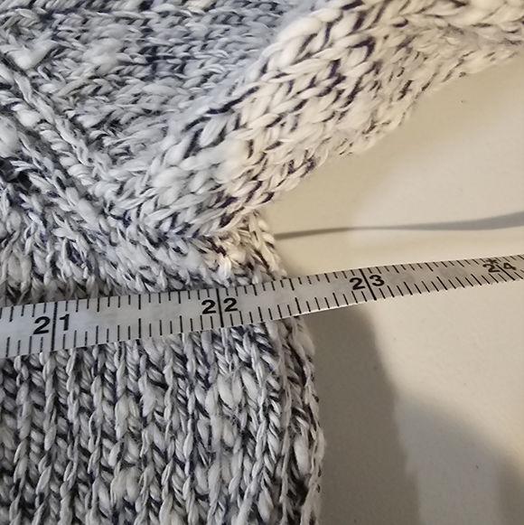 L.L. Bean 100% Cotton Chunky Cable Knit Crew Neck Sweater Blue White 1X - Picture 7 of 8